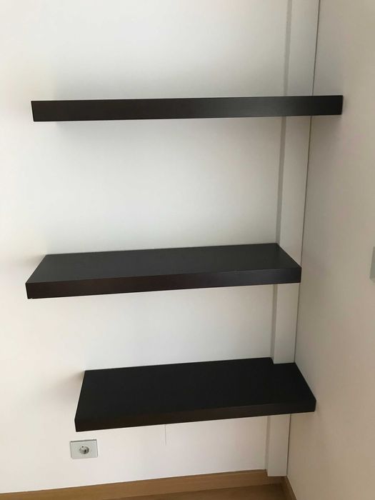 Várias mobilias para sala de estar. Em bom estado de conservação.