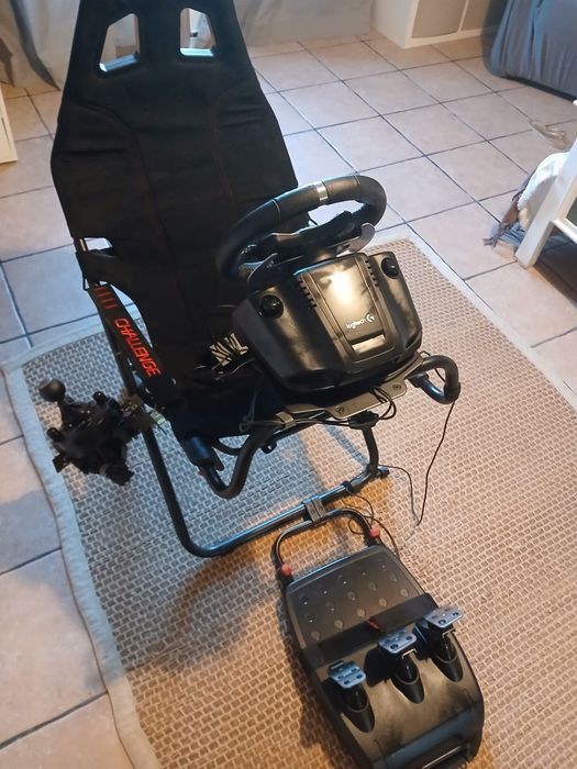 Logitech g920 + shifter e playseat challenge