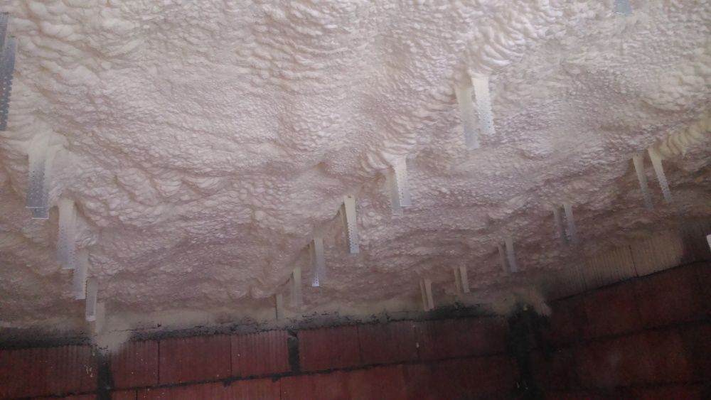 Ocieplenie pianą PUR otwarto-komórkową - DARMOWA WYCENA