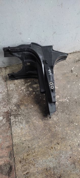 Кронштейн крыла BMW X5 E70 направляющая крила БМВ Х5 Е70 фары фари