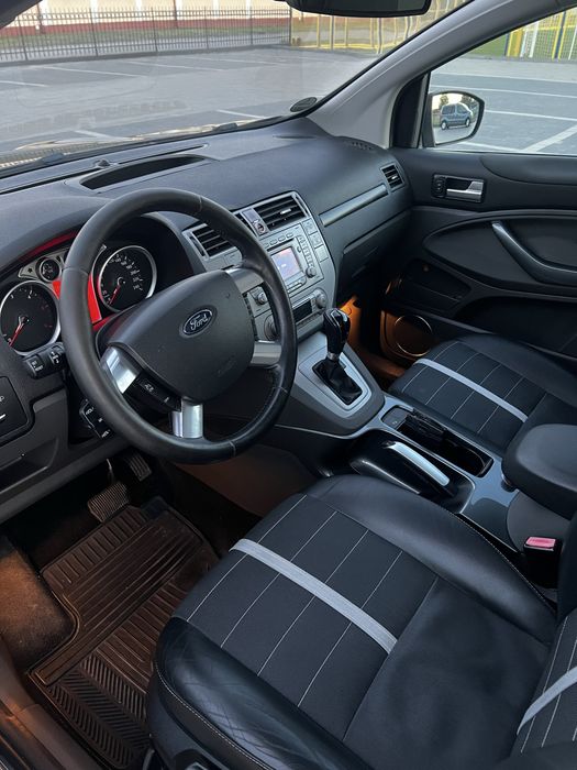 Ford Kuga 2.0 2010 рік