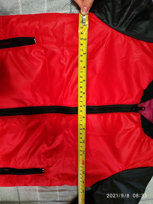 Курточка бомбер.