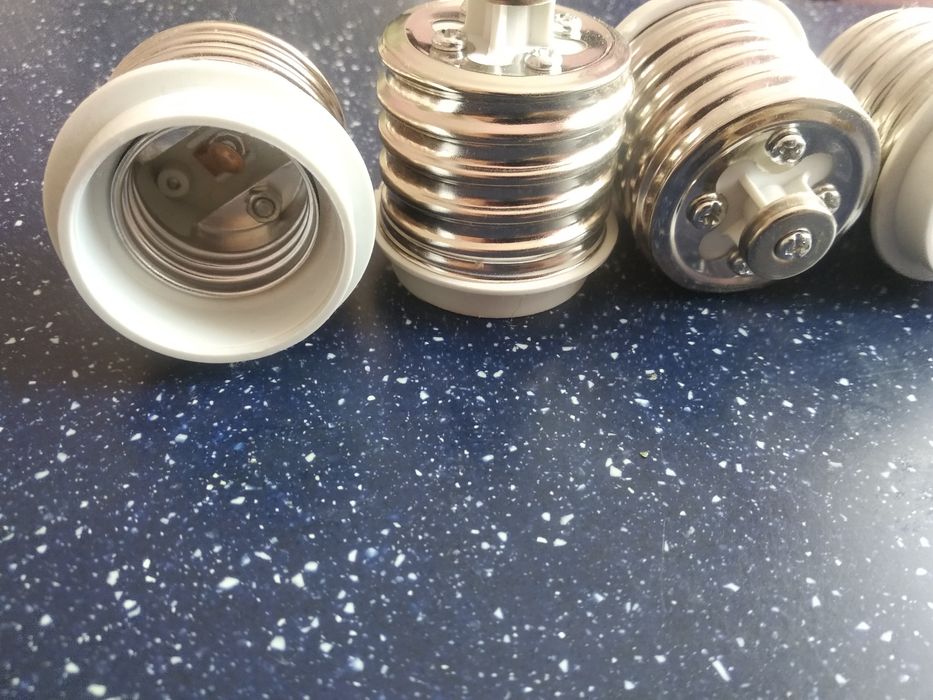 Перехідник е40 на е24