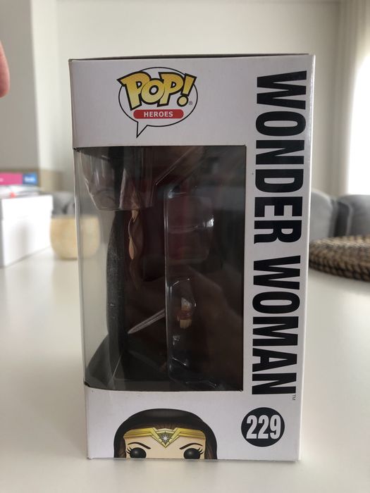 Funko Pop Wonder Woman N° 229 - portes incluídos