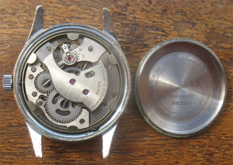 Relógio de Corda Vintage - Candino - 17 Jewels, Incabloc - Swiss Made