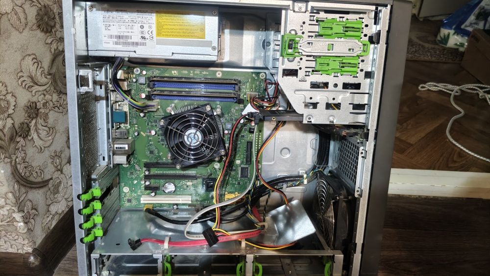 Системный блок Fujitsu Esprimo p700 e85+