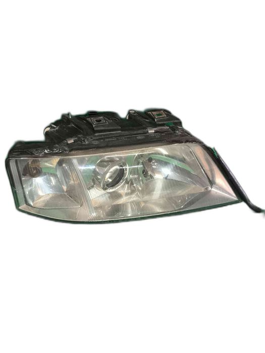 Ótica / Farol Direito AUDI A6 C5 148474 (OEM)
