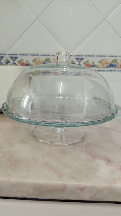 Cake Stand with Lid447313503029841920