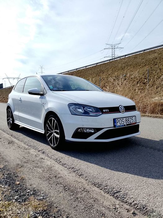 Volkswagena Polo GTI 1.8 TSI badzo zadbane niski przebiek