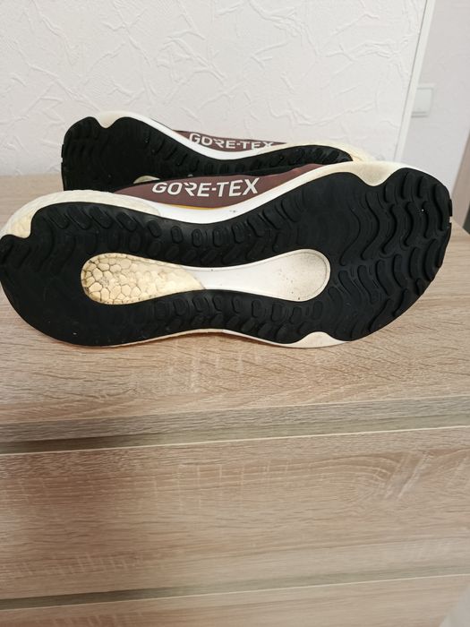 Adidas supernova gore-tex