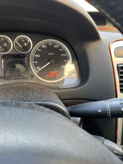 Peugeot 307 SW 1.6 HDi – Inspeção até maio – Para reparar / projeto