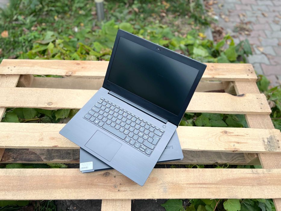 Ноутбук Lenovo V330-14IKB·i5-8250U·8GB+SSD 256·14"Full HD·Гарантія