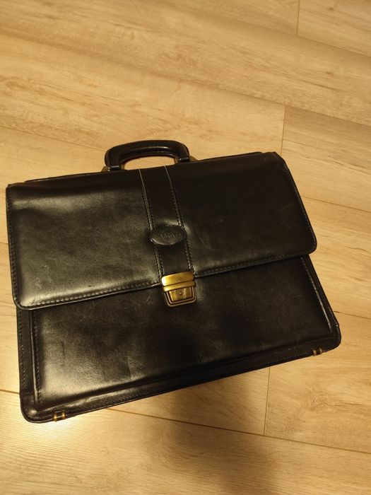 Klasyczna skórzana aktówka Lamato