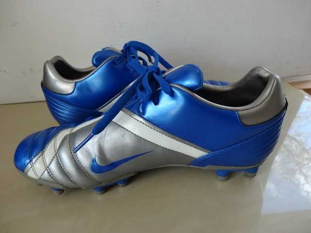 Buty NIKE TOTAL 90 SHIFT roz 43 Piłkarskie Korki Męskie