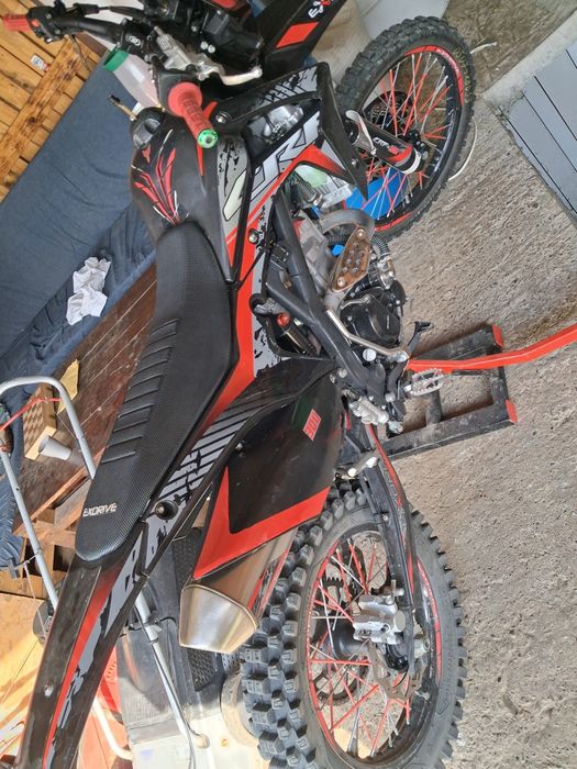 Продам крос 300 crf