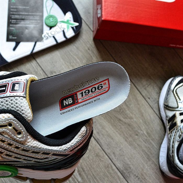 Мужские кроссовки New Balance 1906R Protection Pack "White Metallic Gold" Размеры 40-45