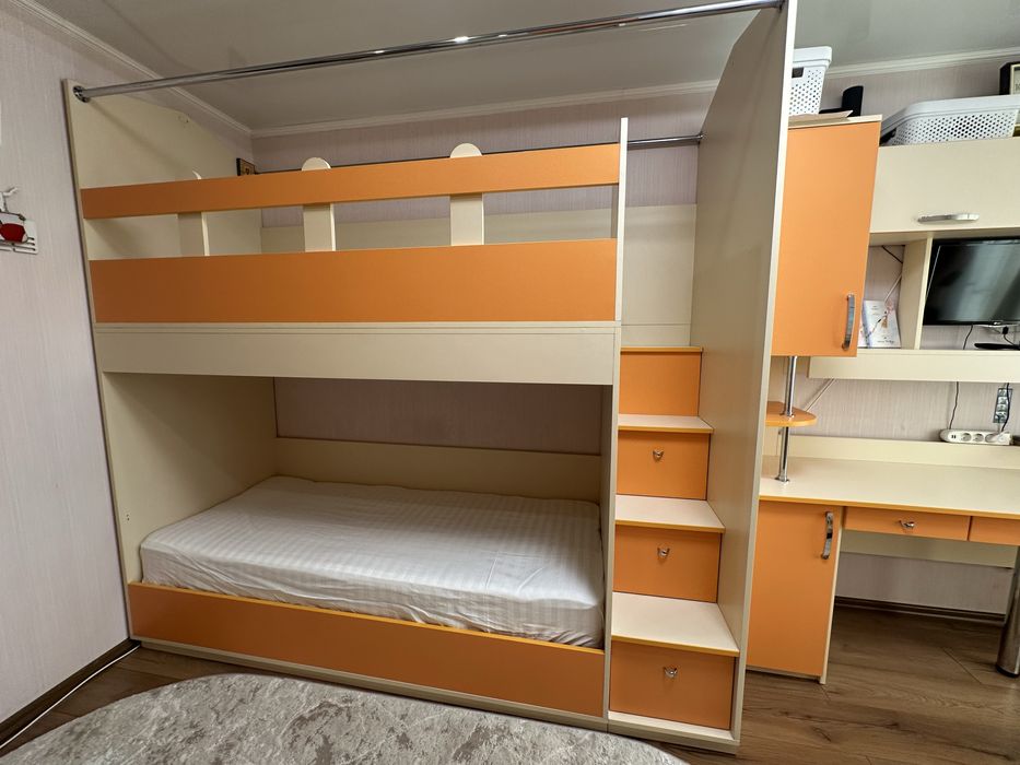 Меблі в диячу кімнату