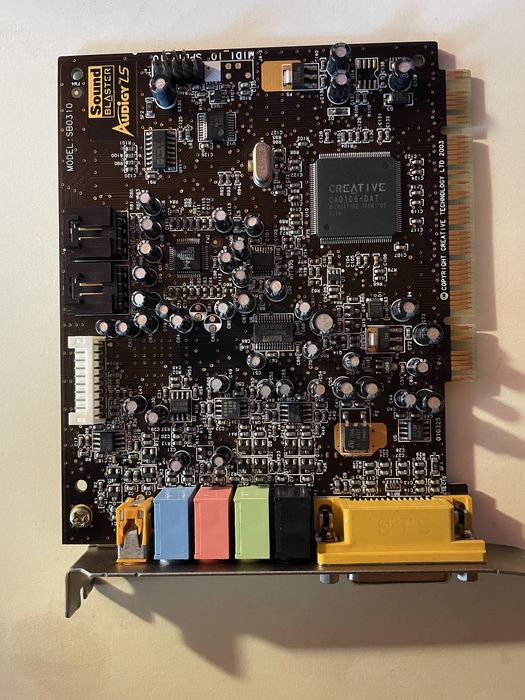 Placas gráficas / Placas de som / Placas de rede (PCI / AGP / ISA)