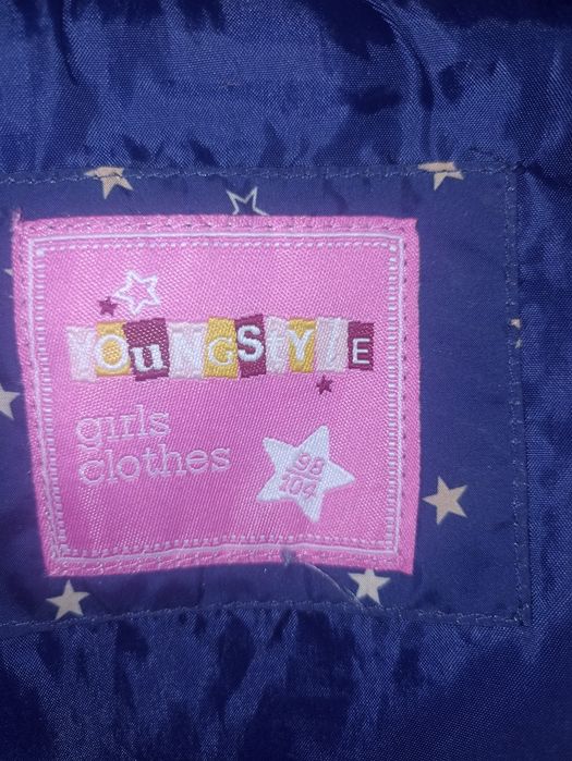 Продам демісезону курточку на дівчинку