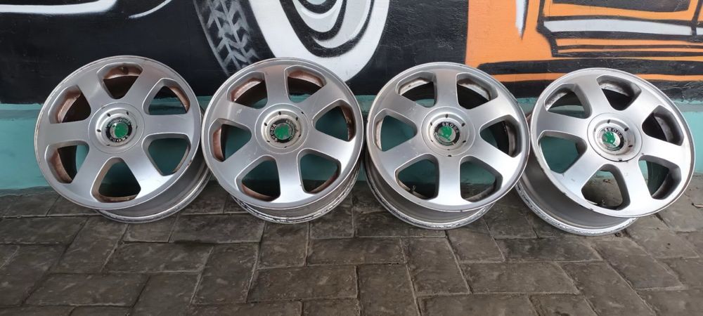Диски титанові оригінал Skoda Octavia R-15 5:100