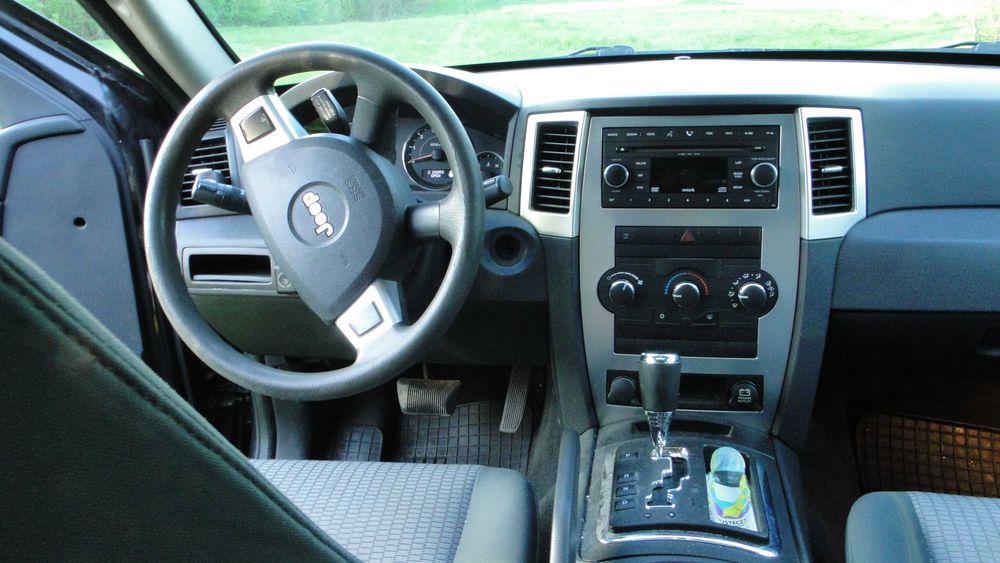 Sprzedam jeep grand cherokee