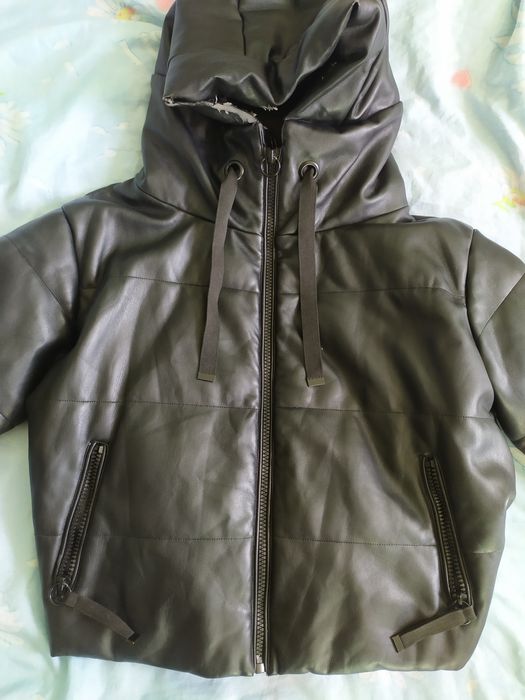 Женская кожаная куртка Zara
