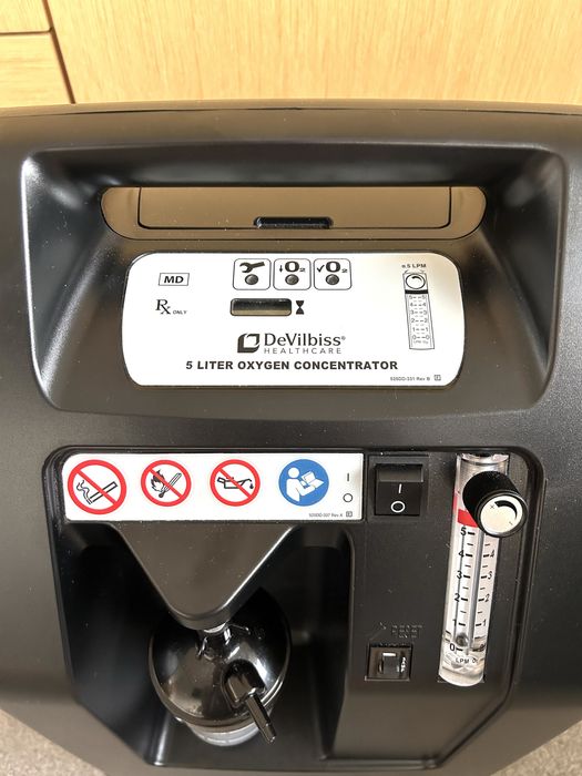 5 litrowy koncentrator tlenu DeVilbiss JAK NOWY