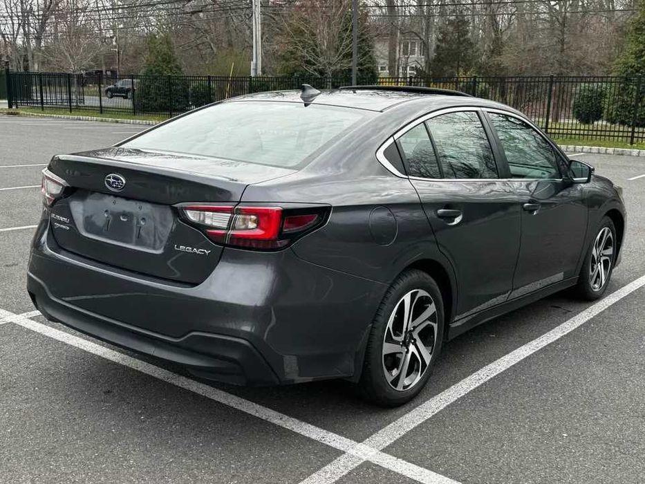 2022 Subaru Legacy LIMITED