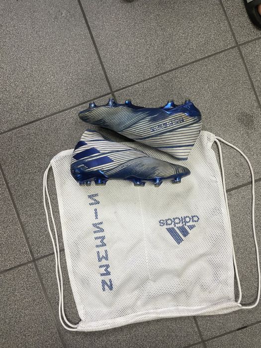 Chuteiras adidas nemeziz