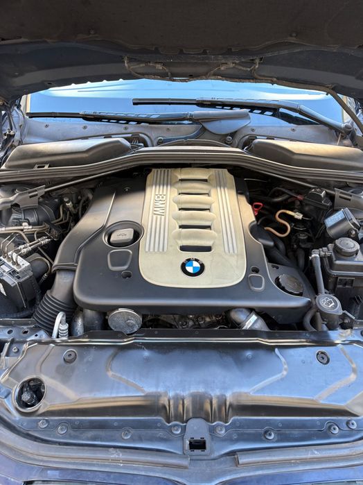 Vendo BMW E60 525D