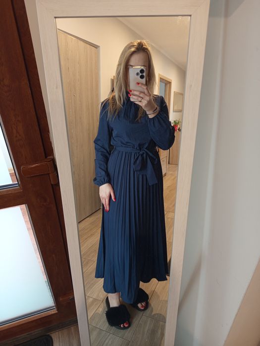 Sukienka długa plisowana