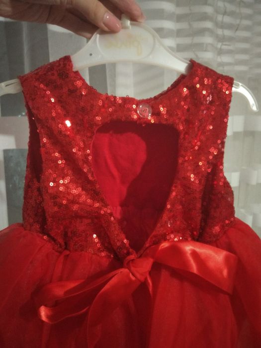 Сукня для дівчинки