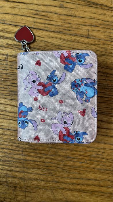 Disney- Carteira / Porta-moedas Stitch Disney – Stitch & Angel