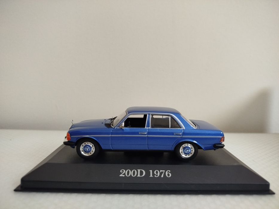 Miniatura Mercedes 200D 1/43 Nova