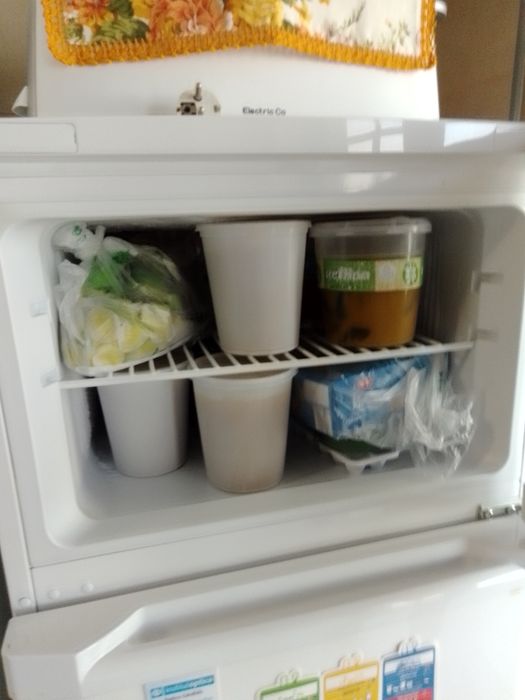 Frigorífico com congelador da marca BEKO