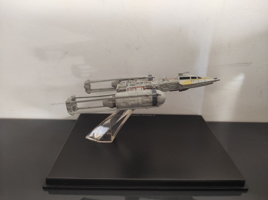 Star Wars Y-Wing Fighter DeAgostini Starships and Vehicles