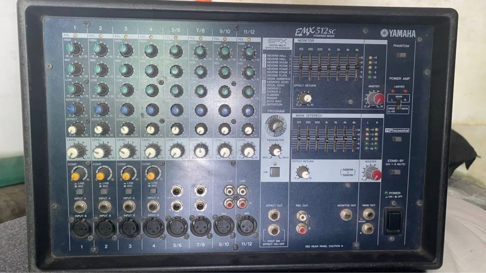 Дві акустичні системи+мікшерний пульт