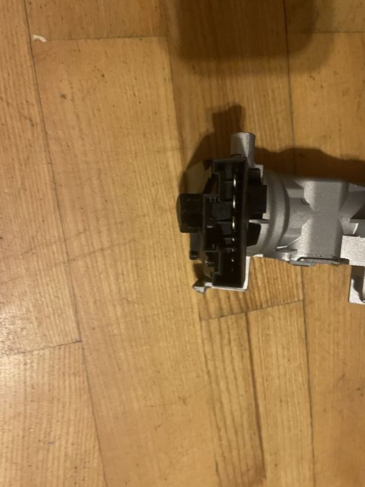 Замок запалювання Seat Altea IKO905851B