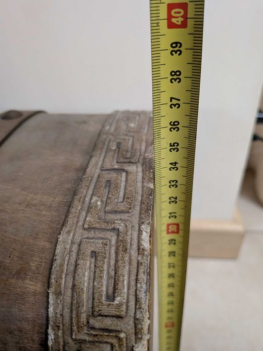 Stylowy kuferek. Skóra i drewno. Stary.