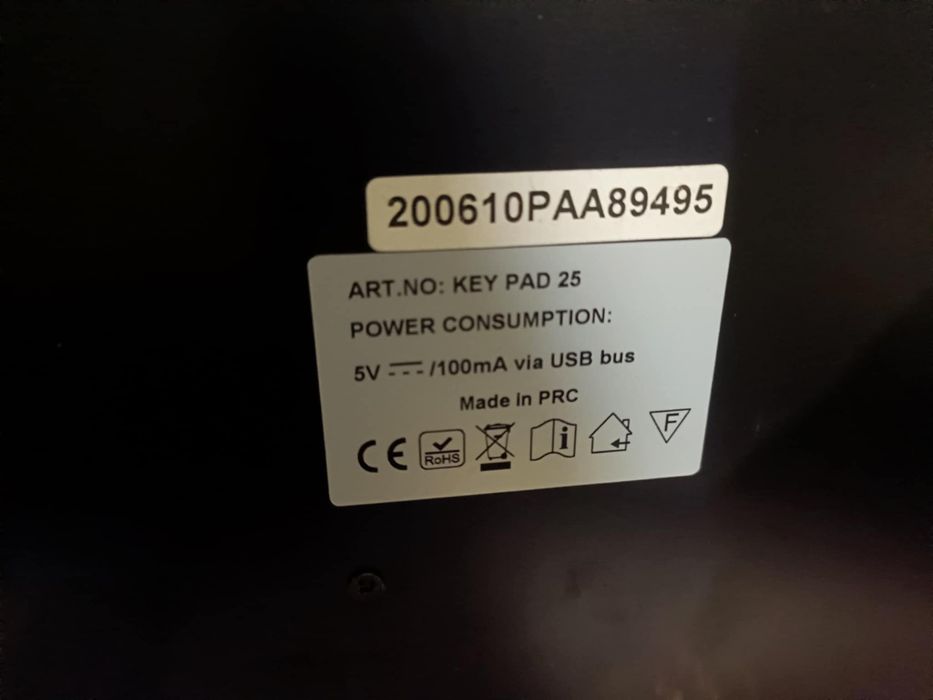 Klawiatura sterująca MIDI DNA KEY PAD 25 świetny stan, użyty tylko raz