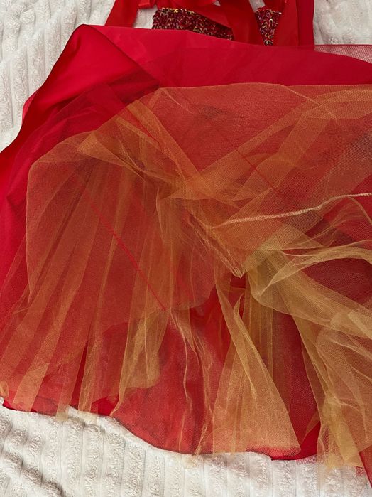 czerwona sukienka 44-46