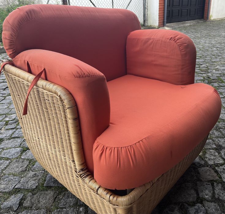 Sofa individual em palhinha