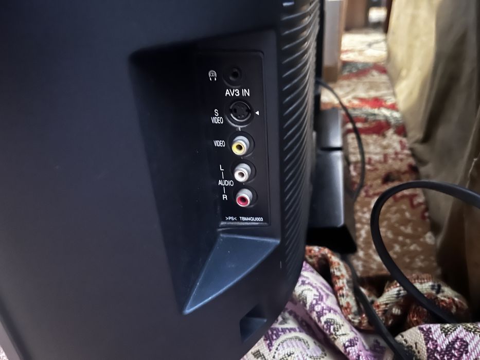 Продам телевізор Panasonic на запчастини