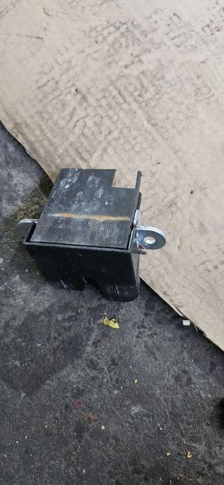 Zamek klapy tył Golf V Leon Altea A3