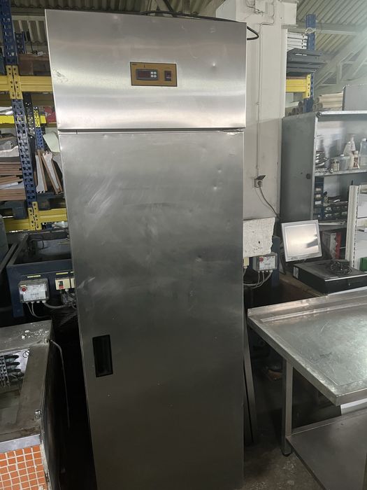 Arca Armário Frigorifico de refrigeracão em inox vertical