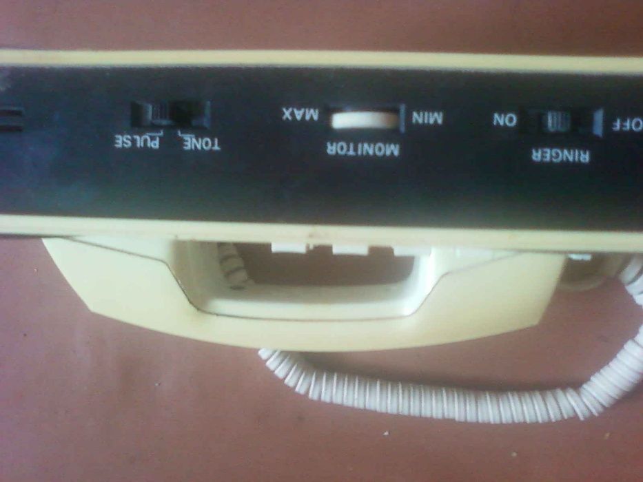 Стационарный, кнопочный телефон QT&T