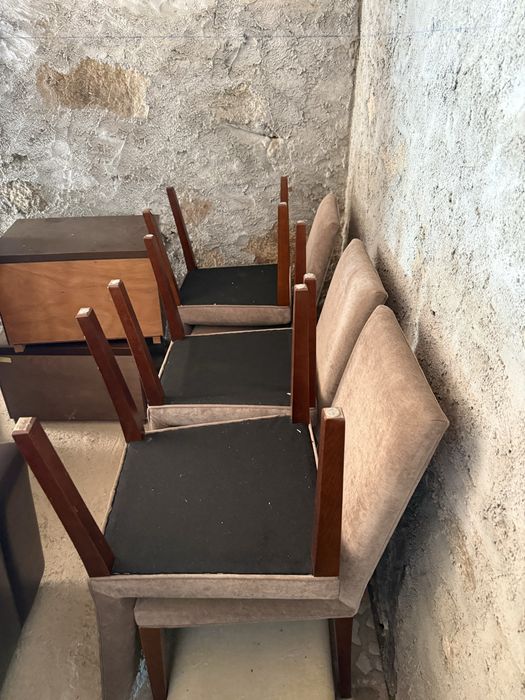 Mesa de sala e 6 cadeiras