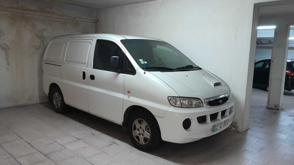 Carrinha Hyundai H1 2.5 Tdi 100 cv