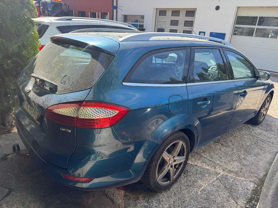 Ford Mondeo samochód