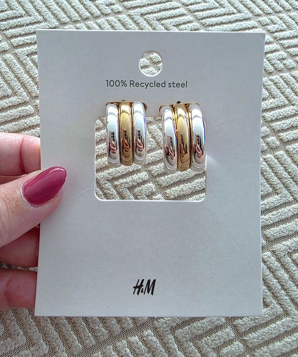H&M Novos na embalagem | Brincos dourados e prateados 100% aço reciclado